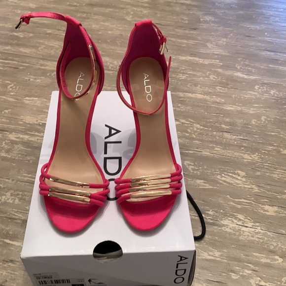 Pink and gold strappy heeled sandal’s. Aldo. Size 8.5 never worn - Picture 2 of 5